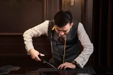 Duan Tailor - Design pattern and cut fabric