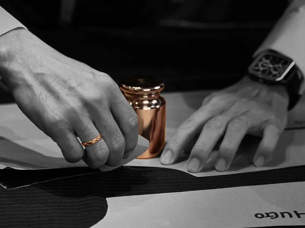 Master Craftsmanship at Duan Tailor